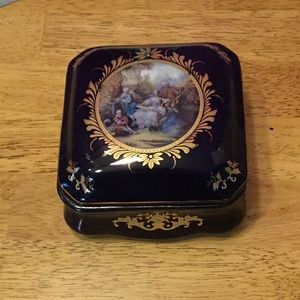 Vintage Limoges trinket box. Cobalt blue.
